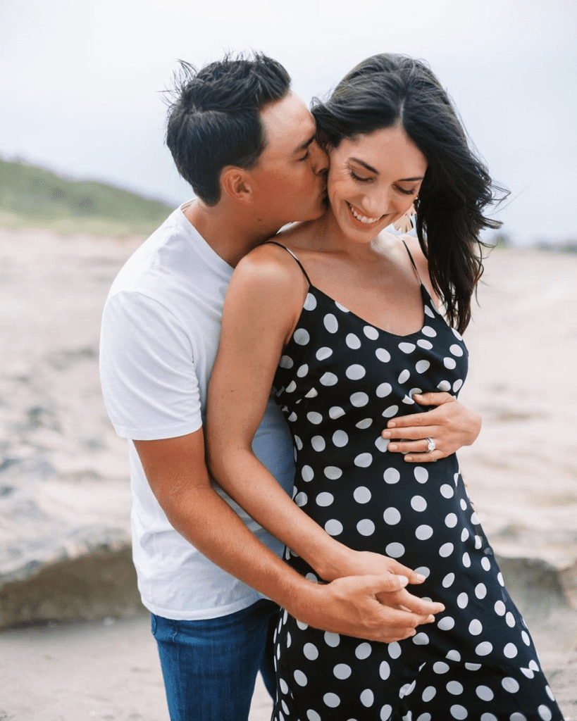Allison Stokke and Rickie Fowler from her Instagram: “Coming in November… @rickiefowler might find himself a little outnumbered🤍👨‍👩‍👧”Allison Stokke from her Instagram: “My girl 🤍”