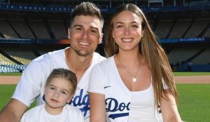 Meet Kike Hernandez's Wife Mariana Vicente - jcsportsnews.com